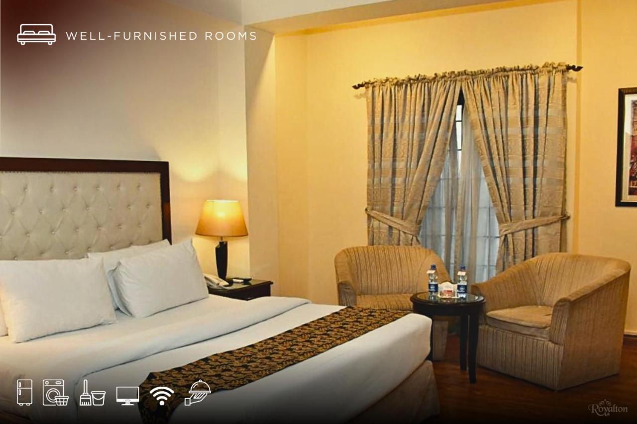 Royalton Hotel Rawalpindi Esterno foto
