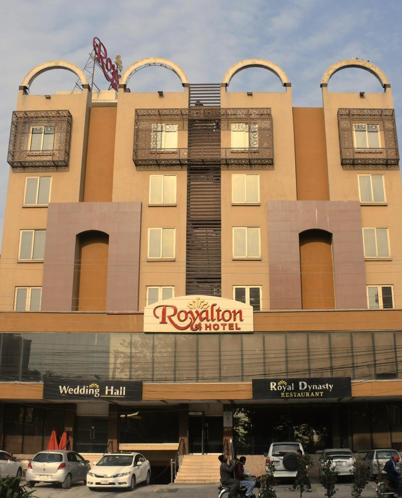 Royalton Hotel Rawalpindi Esterno foto