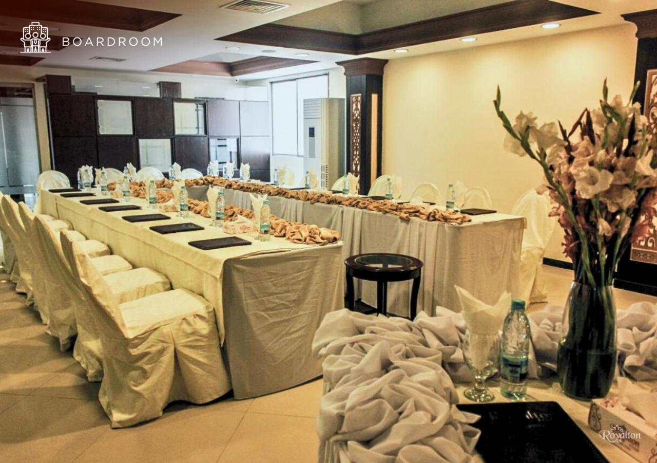 Royalton Hotel Rawalpindi Esterno foto