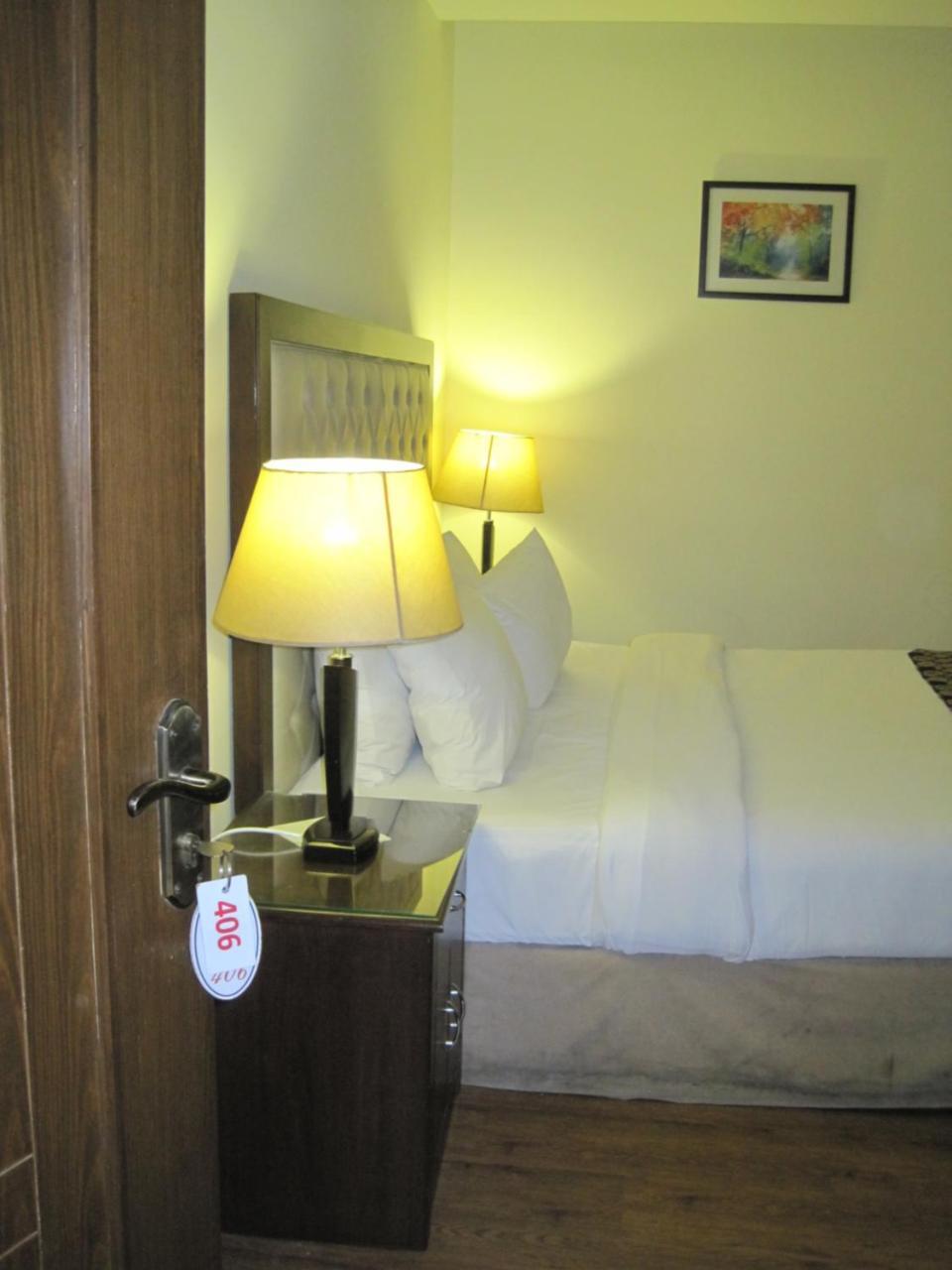 Royalton Hotel Rawalpindi Esterno foto